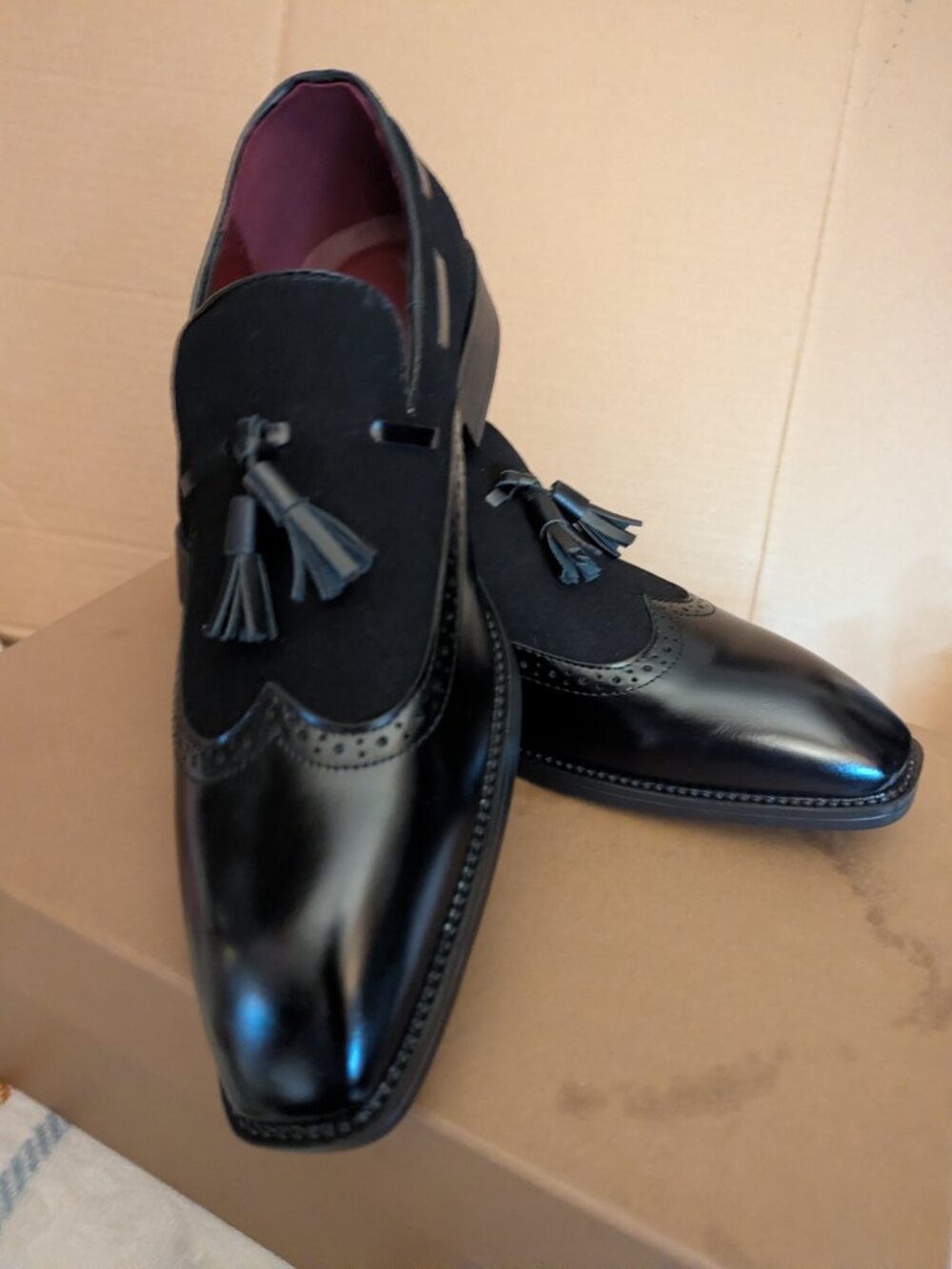 BLACK DRESS LOAFERS...Sweet looking Size 9.5